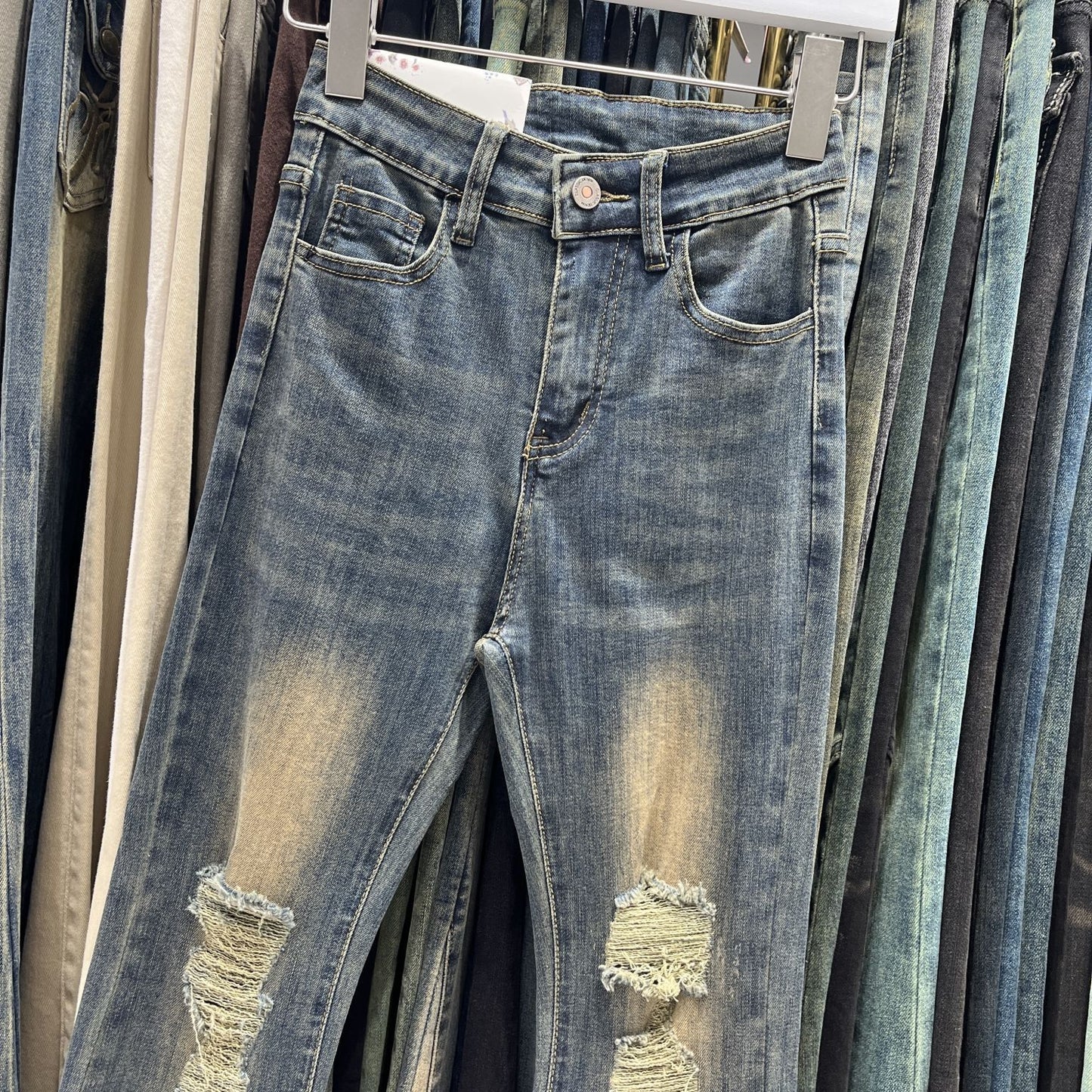 Women's Retro Tattered Jeans Flared Mop Jeans